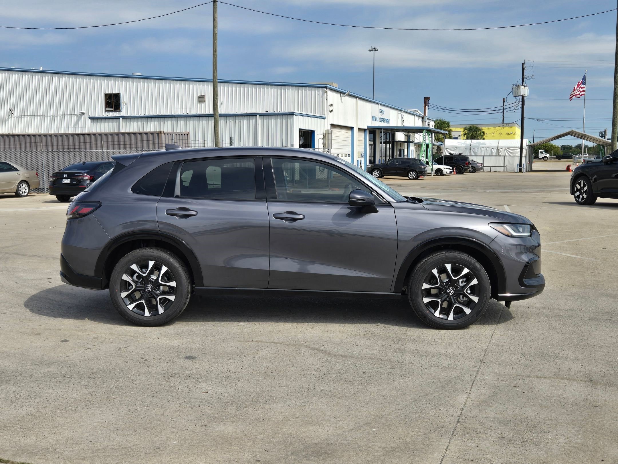 New 2027 Modern Steel Metallic Honda EX-L image 3