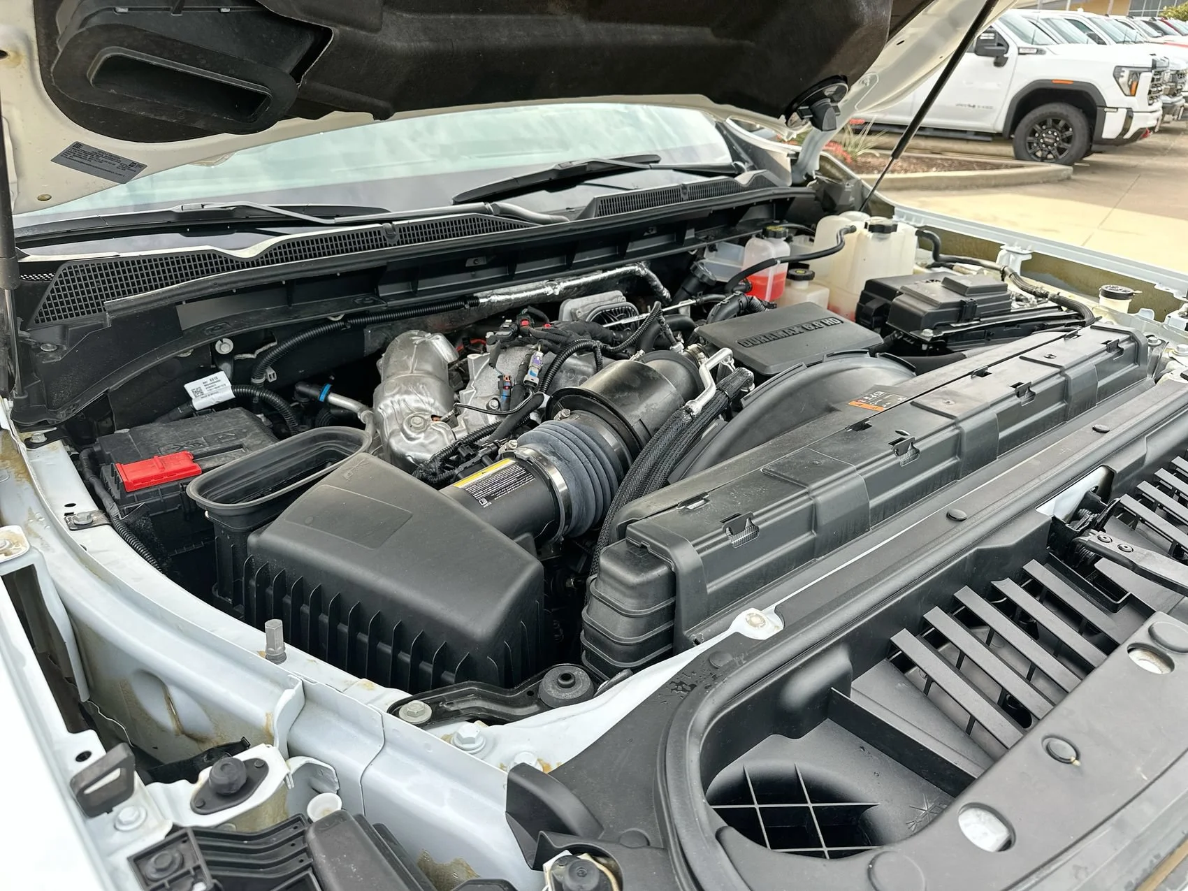 Used 2025 White GMC Denali image 27