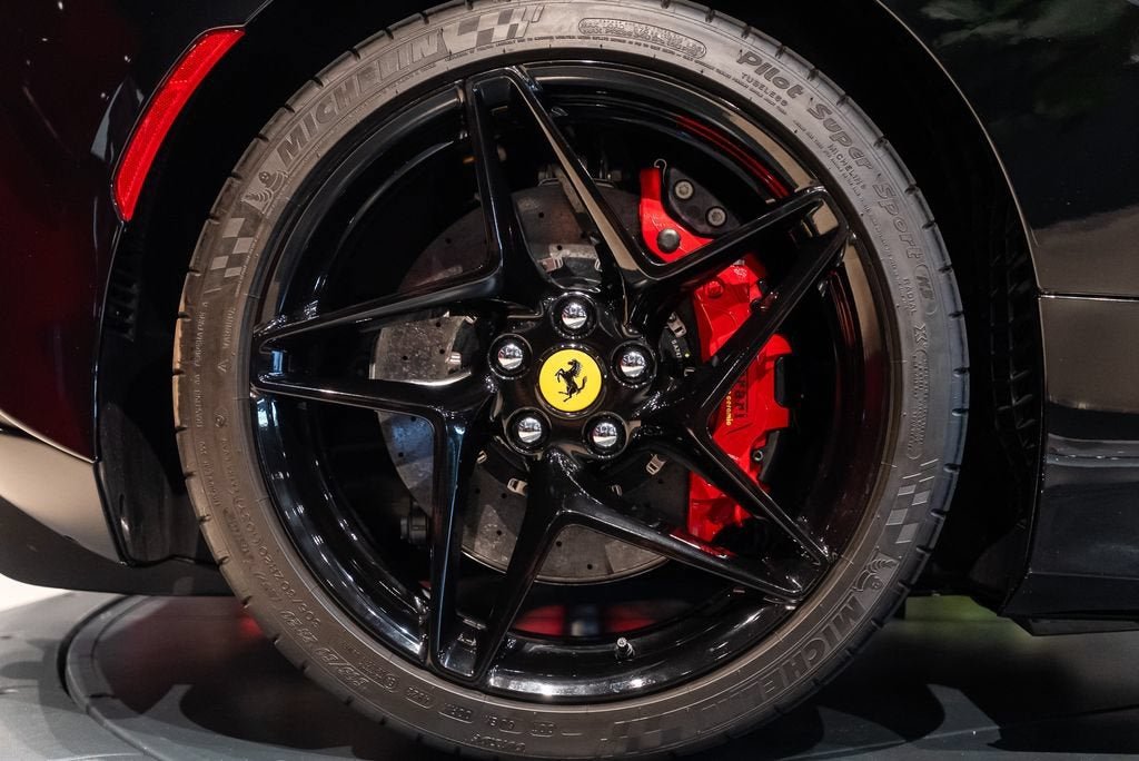 Certified Used 2023 Nero Ferrari Base image 15