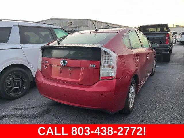 Used 2010  Toyota V image 3