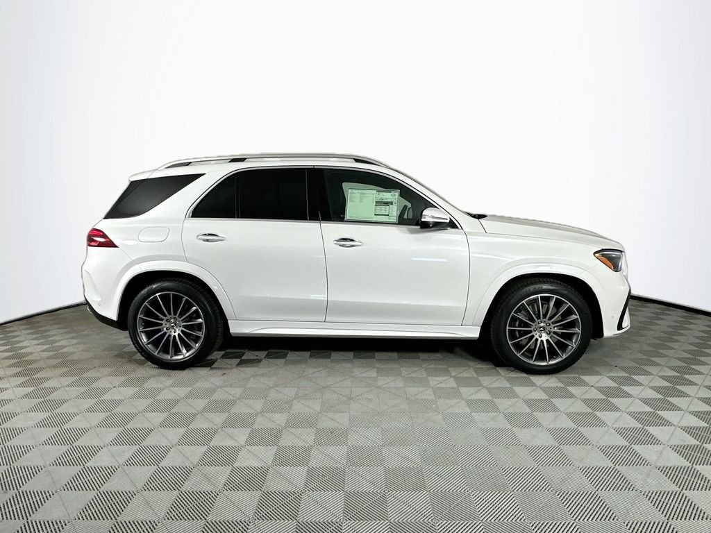 New 2026 MANUFAKTUR Moonlight White Metallic Mercedes-Benz GLE 450 image 8