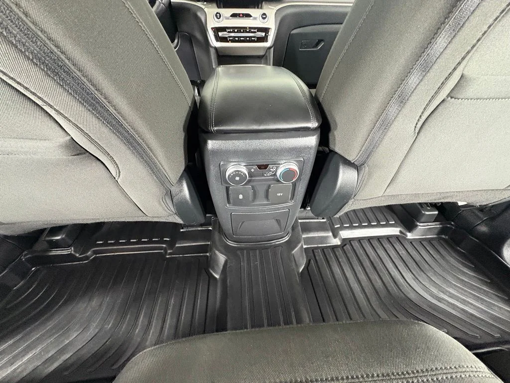 Used 2022 Gray Ford XLT image 27