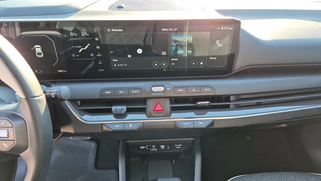 Used 2025 Gray Kia GT-Line image 15