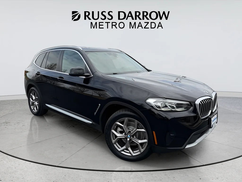 Used 2023 Black BMW xDrive30i image 7