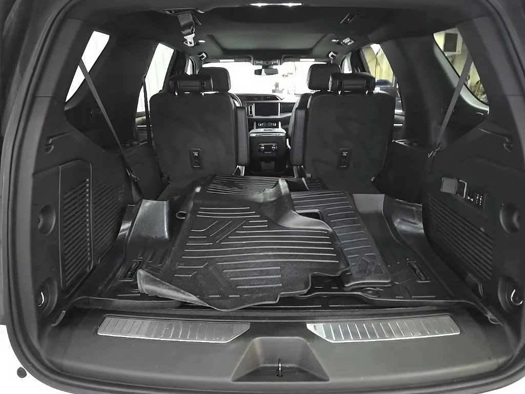 Used 2022 White GMC Denali image 13