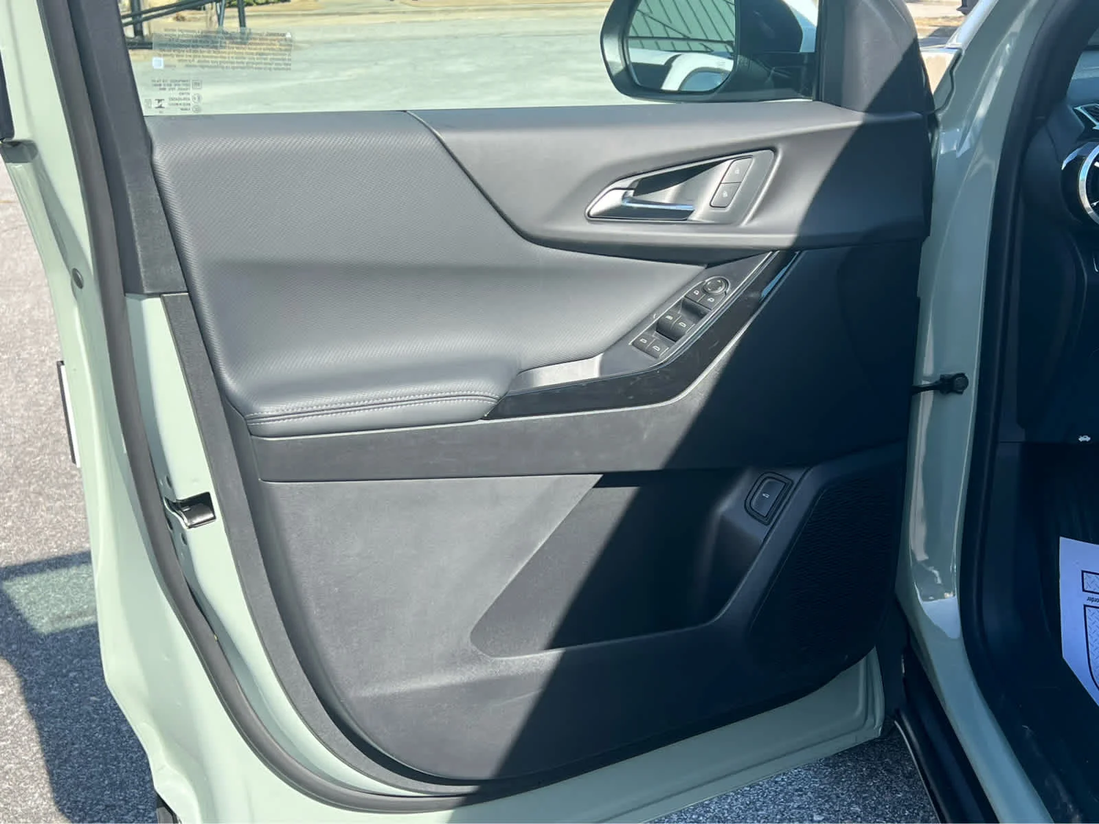 2026 Chevrolet Equinox LT - Photo 8