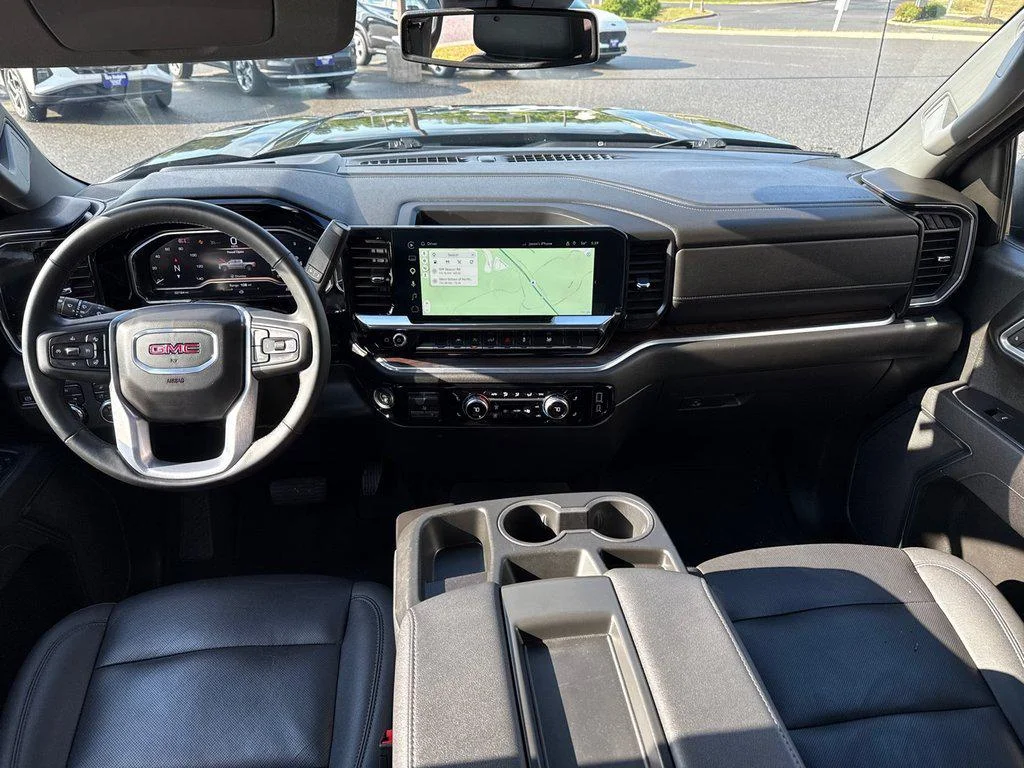 Used 2025 Onyx Black GMC 