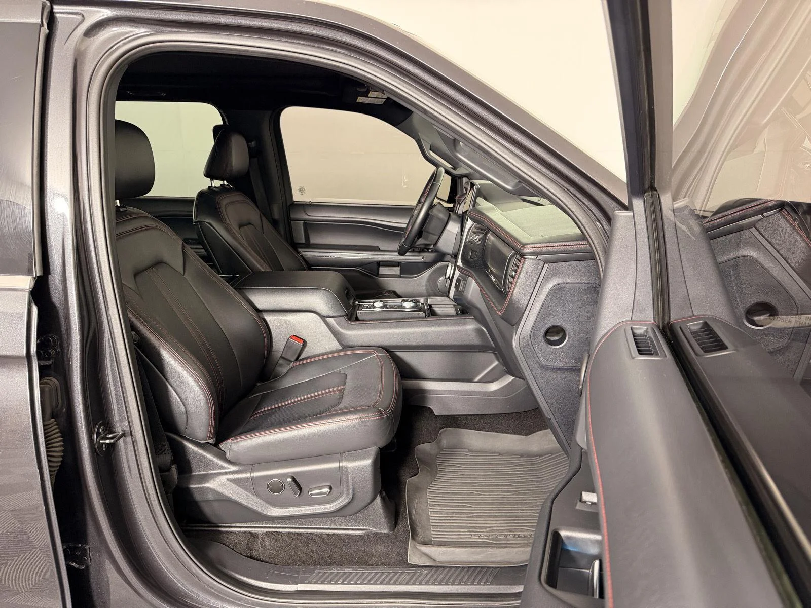 Used 2022 Dark Matter Gray Ford Limited image 23