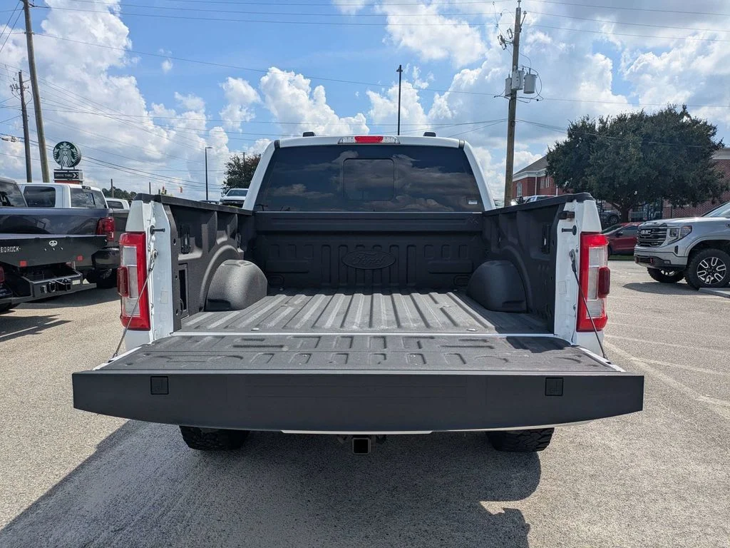 Used 2022 White Ford Lariat image 13