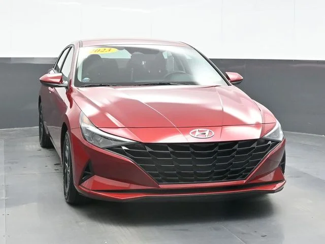 Used 2023 Red Hyundai SEL image 6