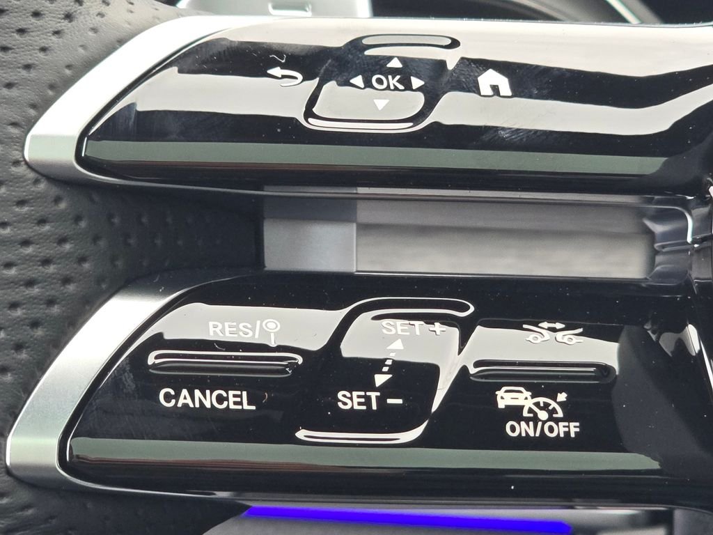 New 2026 MANUFAKTUR Alpine Grey Mercedes-Benz GLE 450 image 36