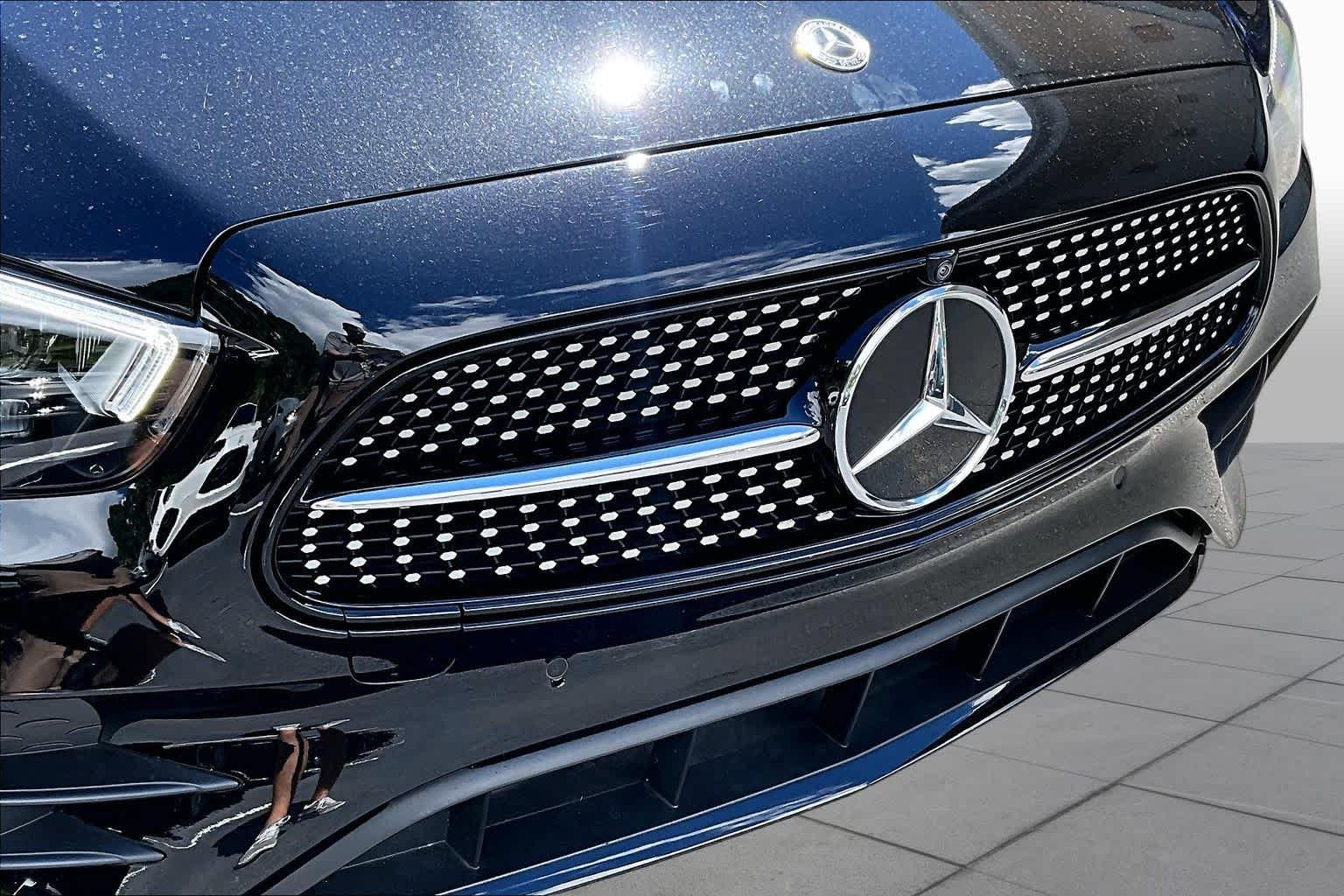 Certified Used 2023 Obsidian Black Metallic Mercedes-Benz E 450 image 26