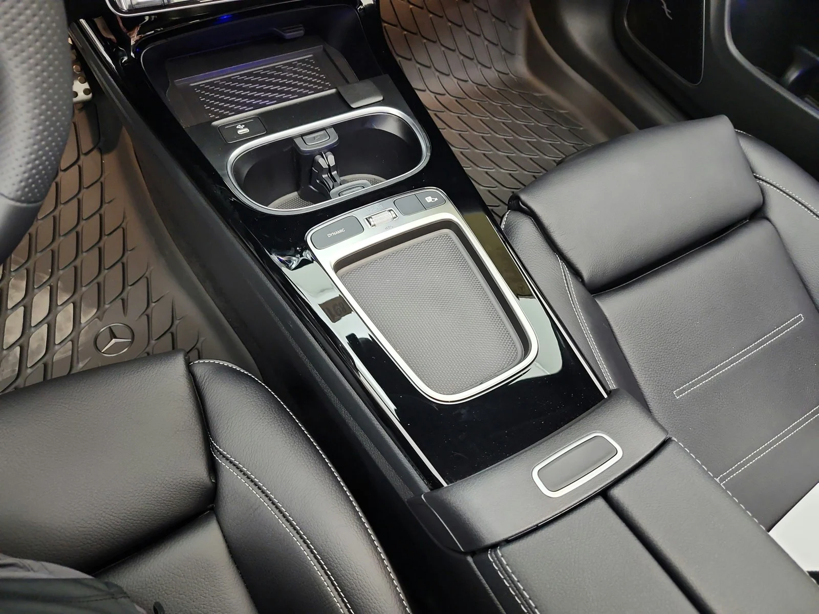 2026 Mercedes-Benz CLA AMG CLA35 - Photo 10