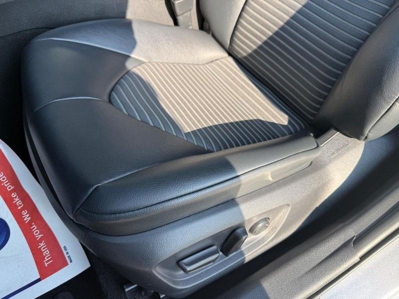 Used 2019 Celestial Silver Metallic Toyota SE image 17