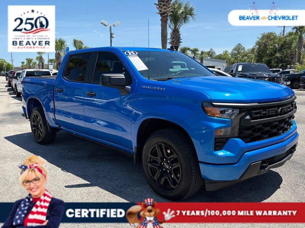 Used 2025 Riptide Blue Metallic Chevrolet Custom image 9