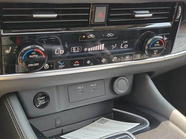 2026 Nissan Rogue Platinum - Photo 10