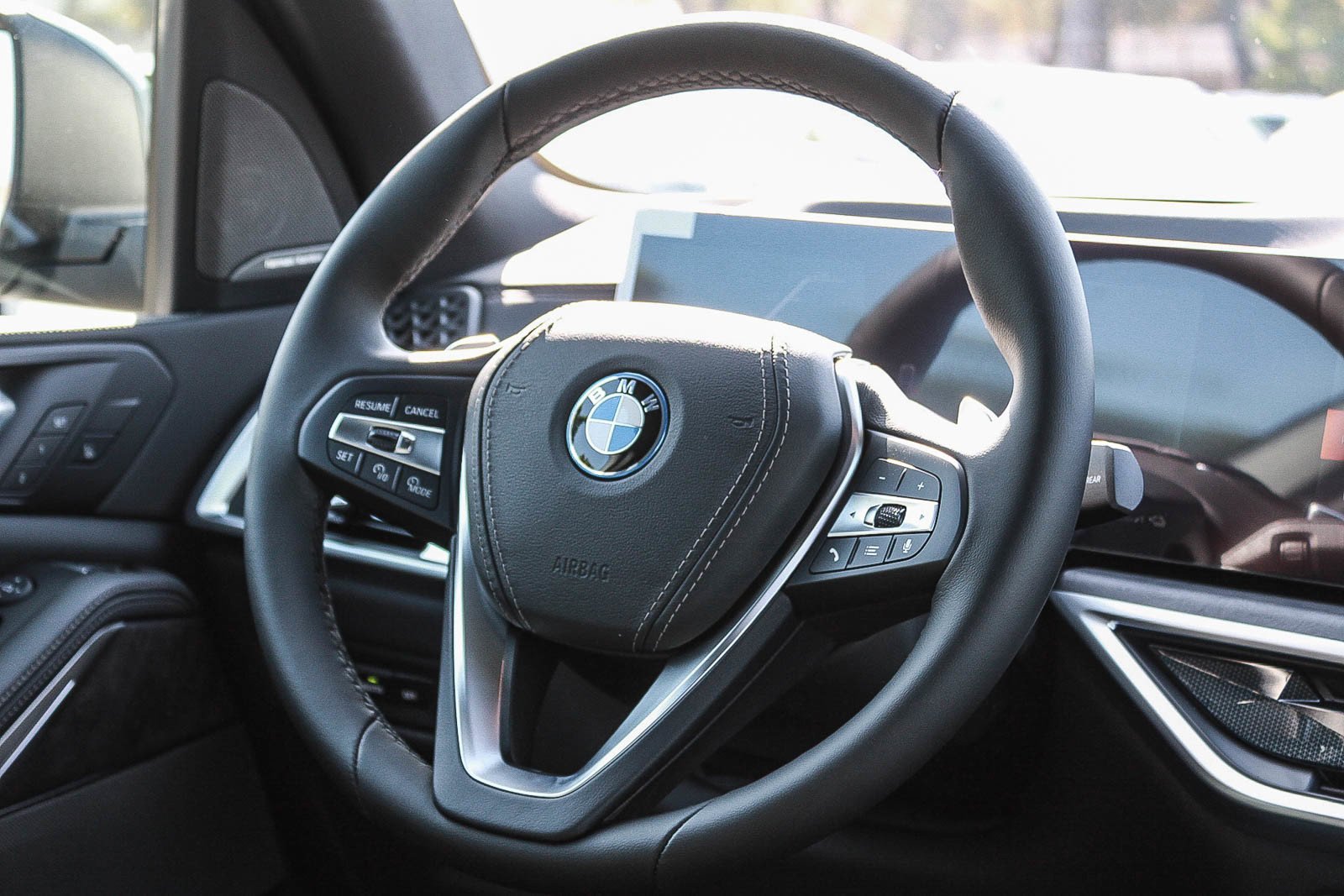New 2026 Skyscraper Grey Metallic BMW xDrive50e image 15