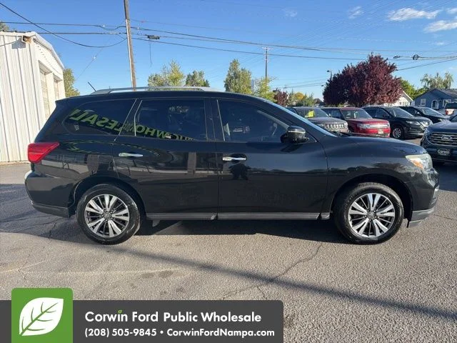 Used 2017 Black Nissan SL image 4