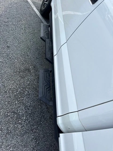 Used 2019 White Ford XL image 8