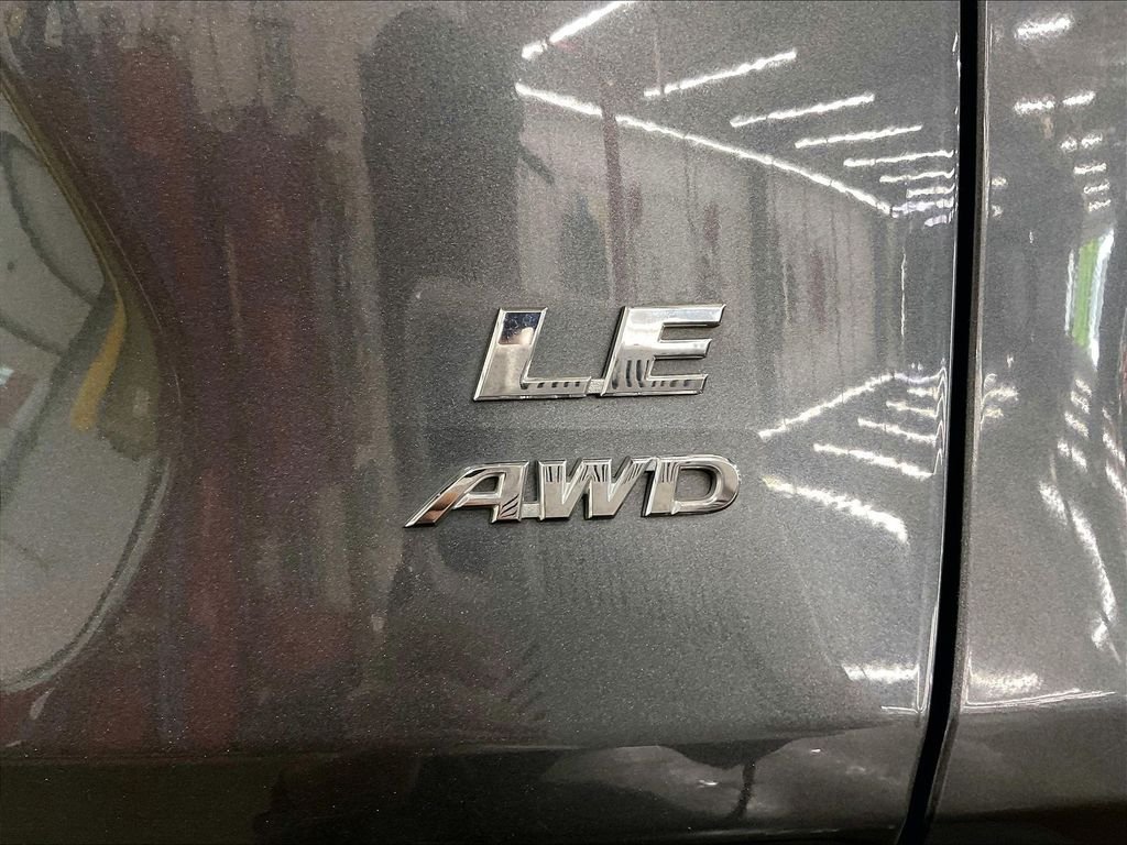 Used 2019 Gray Toyota LE image 11