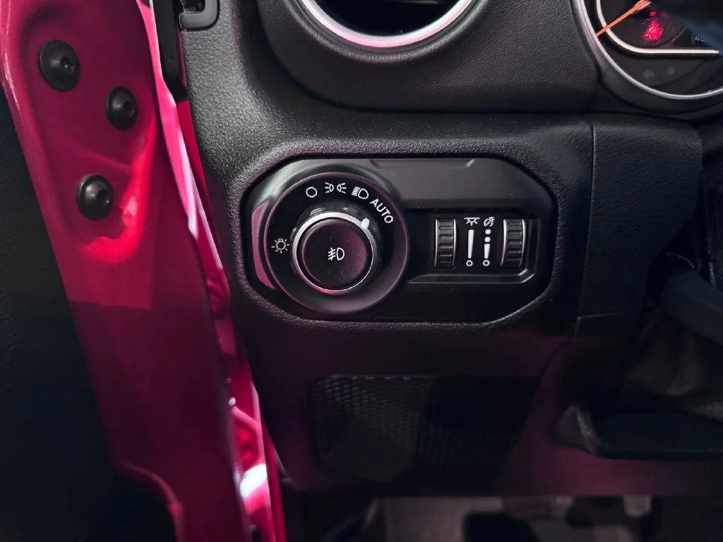 2020 Jeep Wrangler Unlimited Sahara - Photo 24