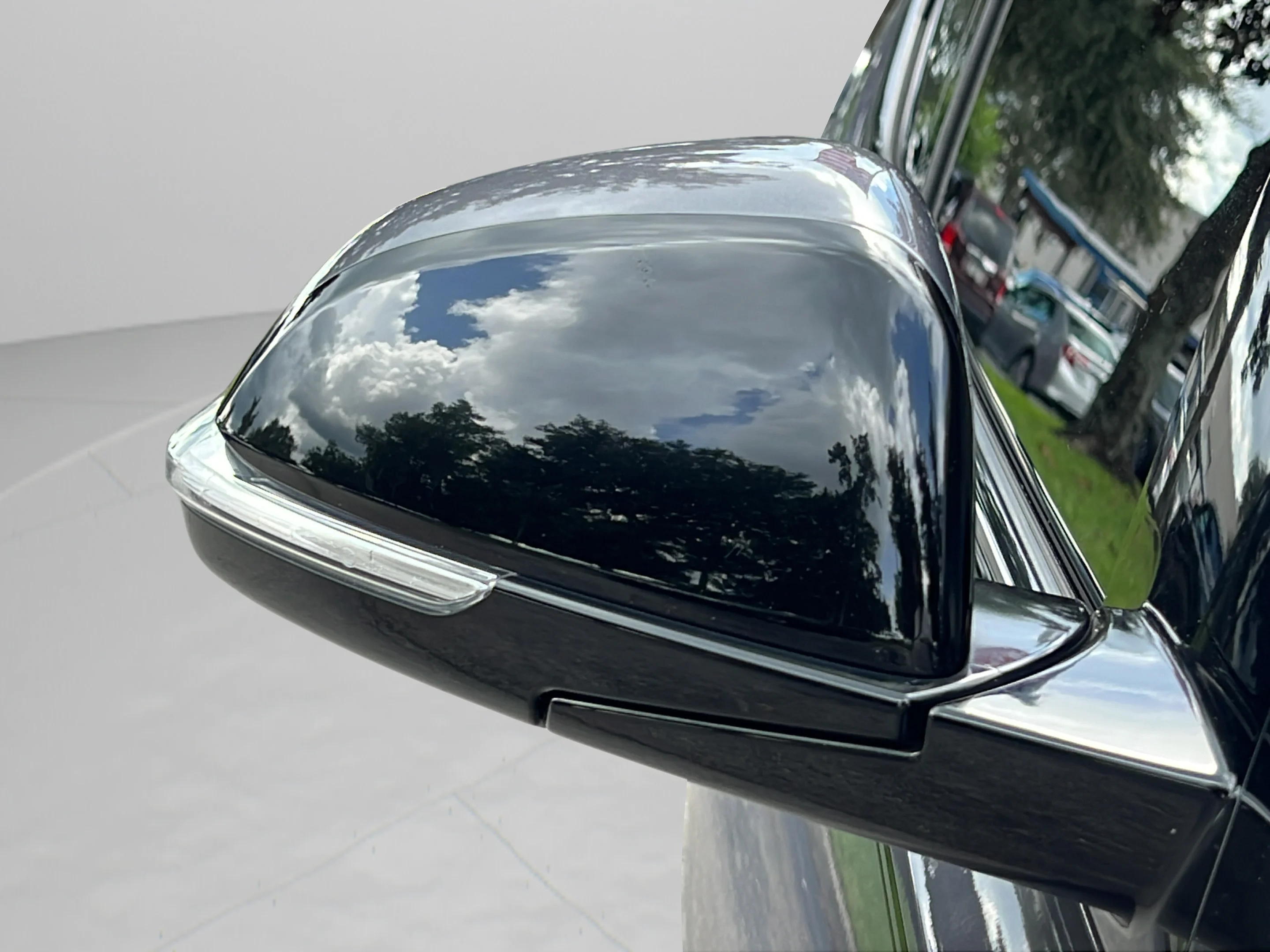 Used 2022 Gray Ghost Metallic Chevrolet LT image 24