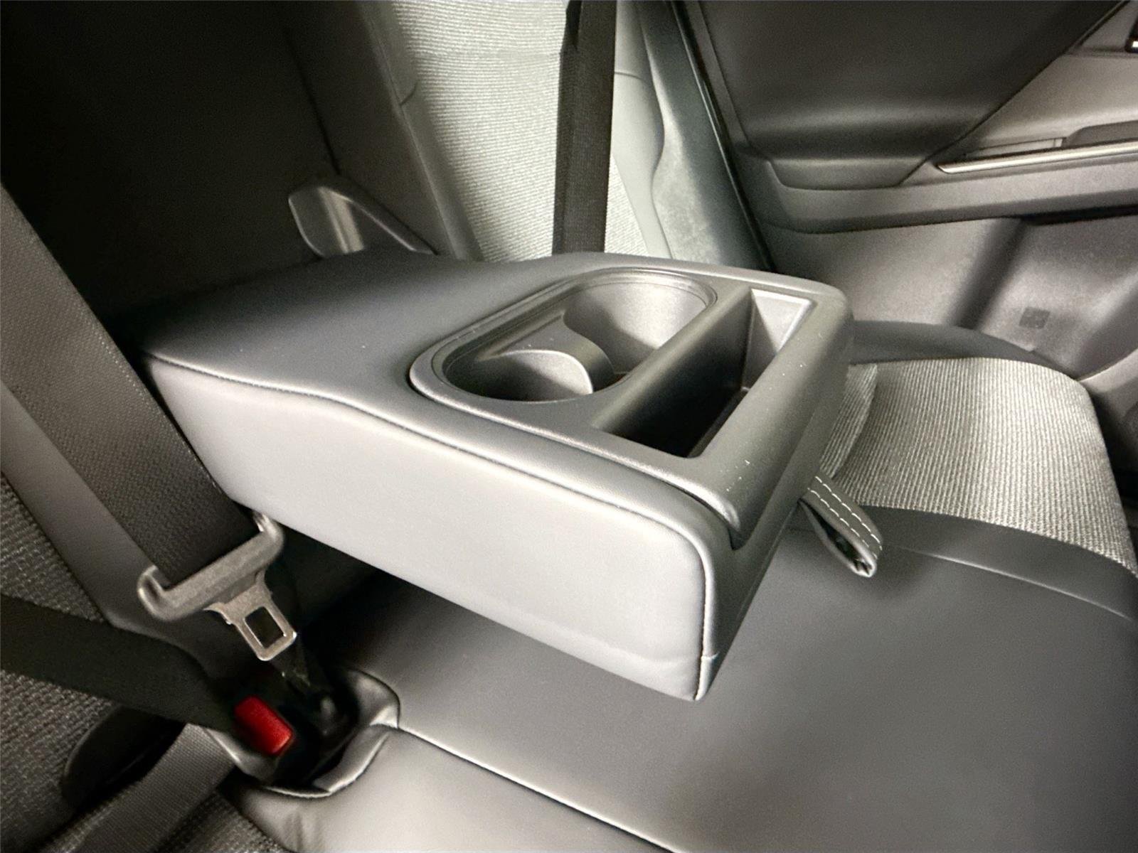 New 2026 Wind Chill Pearl Toyota XLE image 38