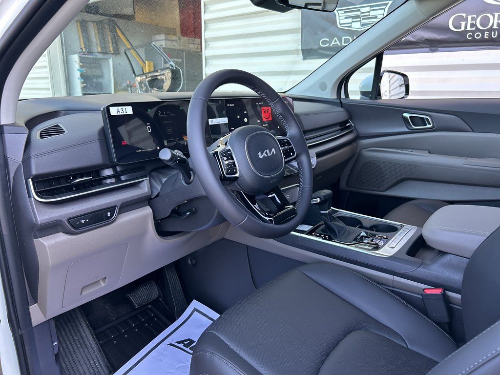 New 2026 Snow White Pearl Kia EX image 9