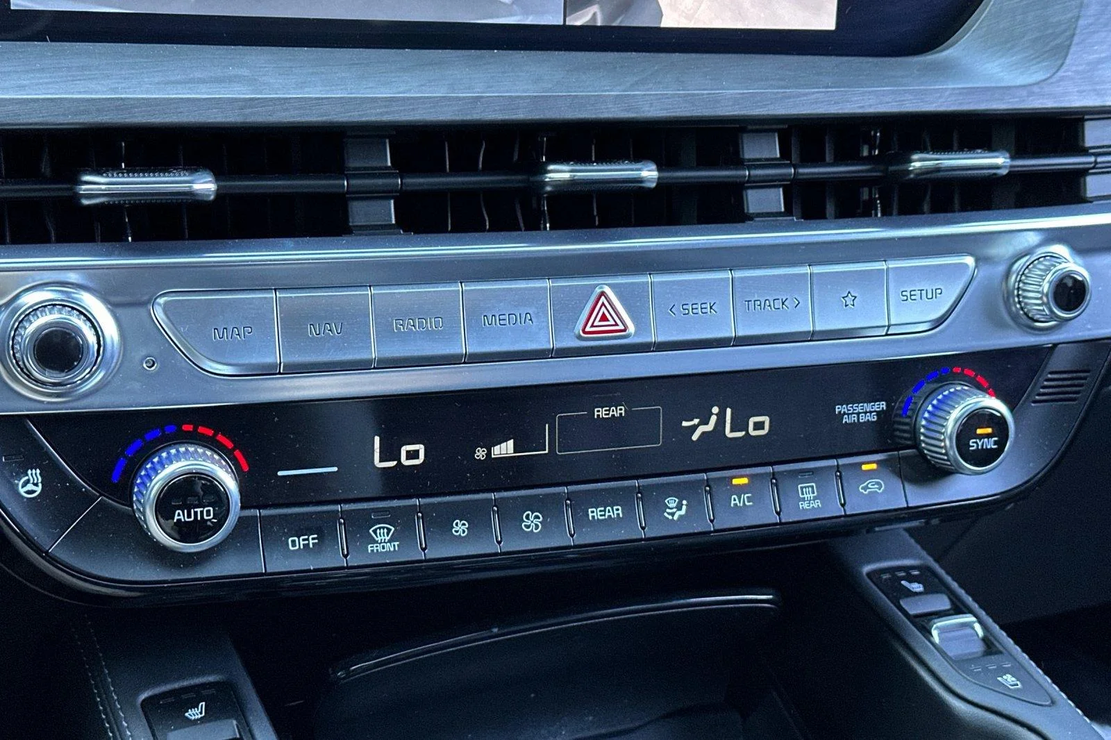 Used 2023 Wolf Gray Kia SX-Prestige X-Line image 22