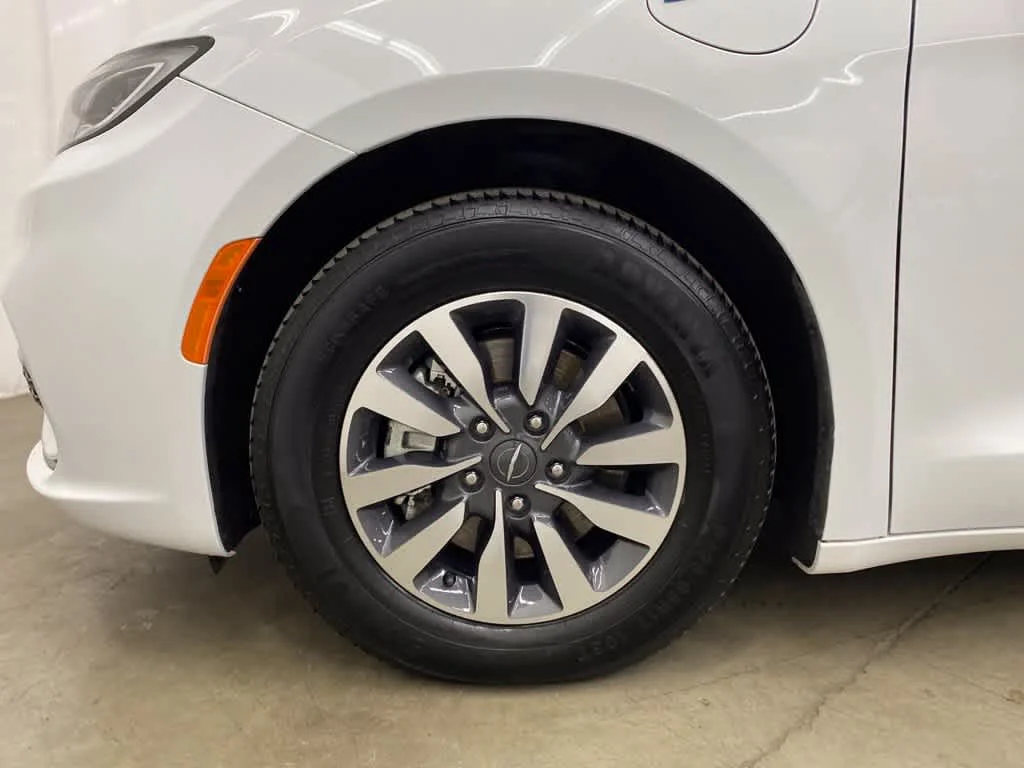 Used 2023 Bright White Clearcoat Chrysler Hybrid Touring L image 10