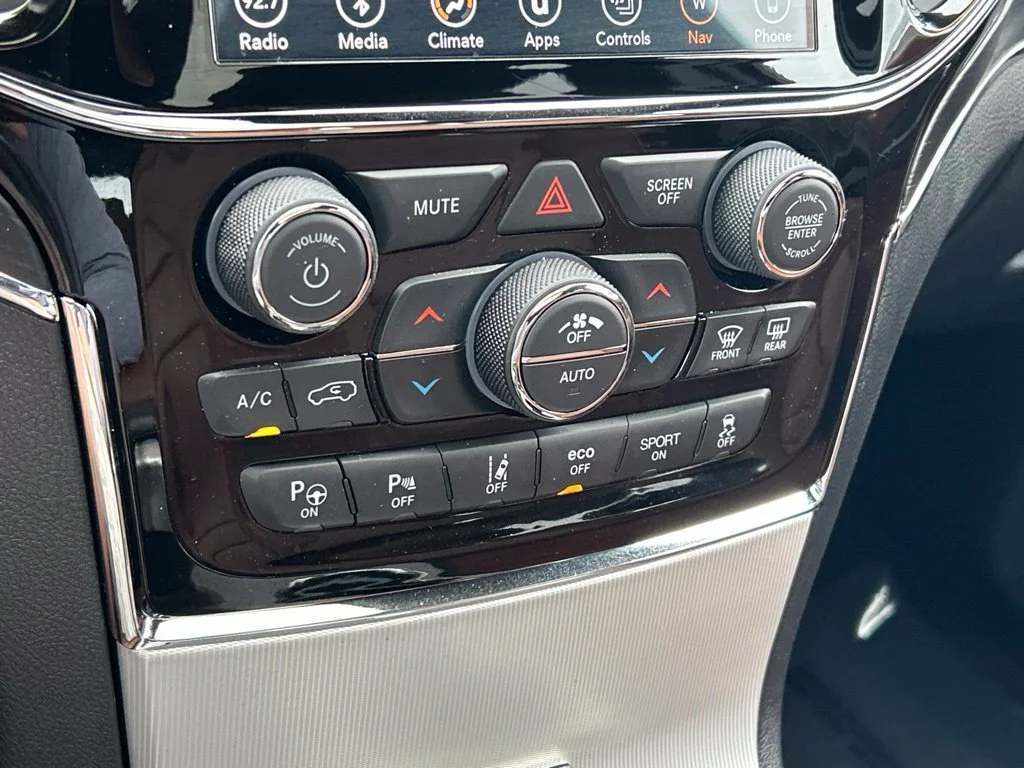 Certified Used 2019 Velvet Red Pearlcoat Jeep Summit image 36