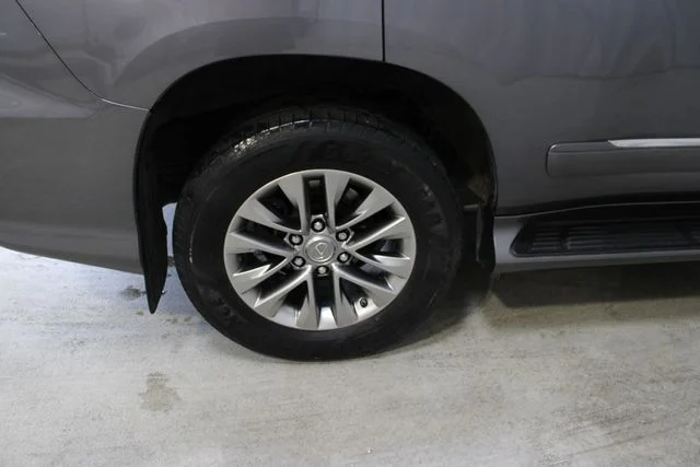 Used 2018 Gray Lexus 460 Luxury image 38