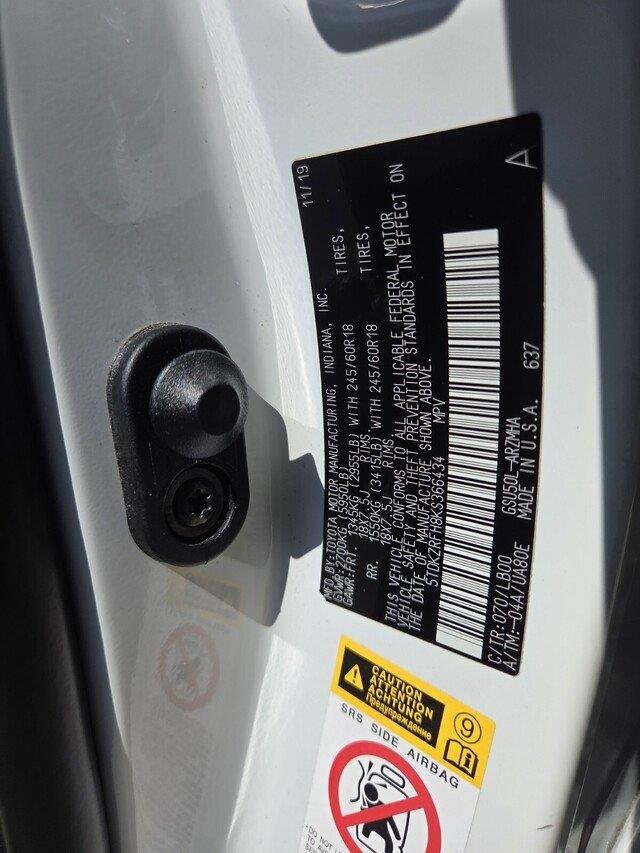 Used 2019 Blizzard Pearl Toyota XLE image 33