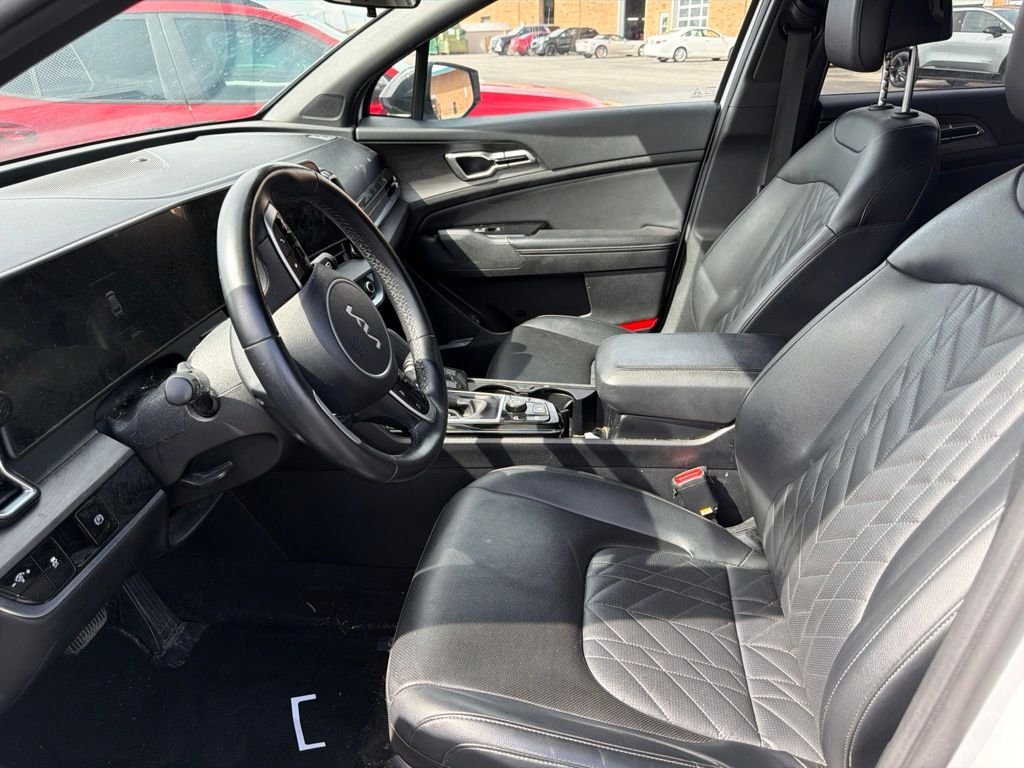 Used 2023 White Kia X-Line image 7