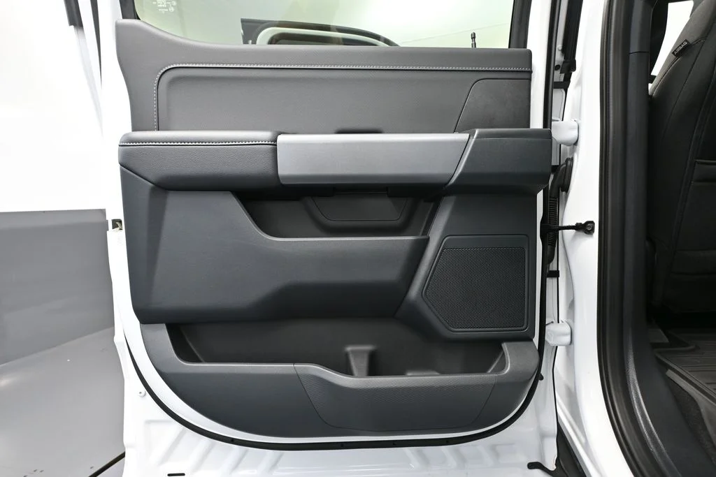 2025 Ford F-150 XLT - Photo 40