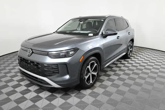 New 2026 Platinum Gray Metallic Volkswagen SE image 2