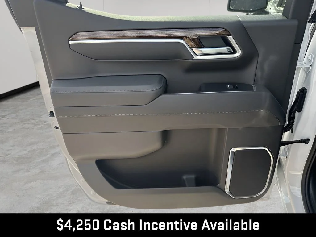 New 2026 Summit White GMC Elevation image 20