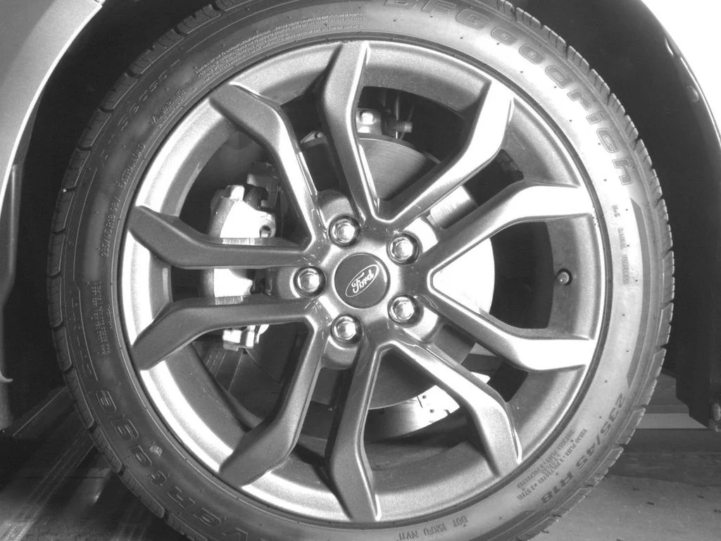 Used 2018 Ingot Silver Metallic Ford SE image 10