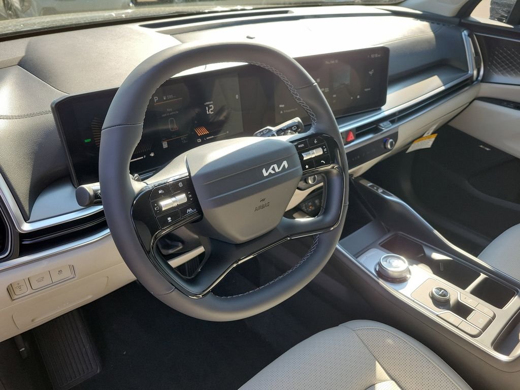 New 2026 Gray Kia EX image 24