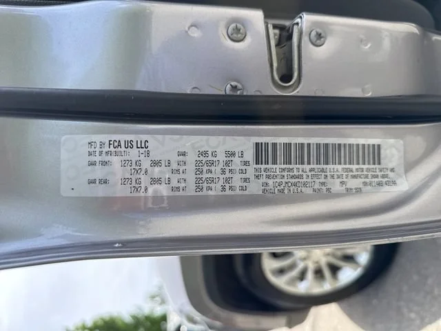 Used 2019 Billet Silver Metallic Clearcoat Jeep Latitude image 16