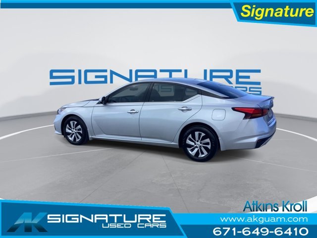 Used 2022 Brilliant Silver Metallic Nissan 2.5 S image 7