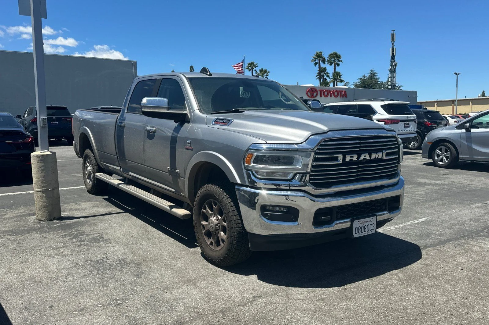Used 2020 Silver Ram Laramie image 2