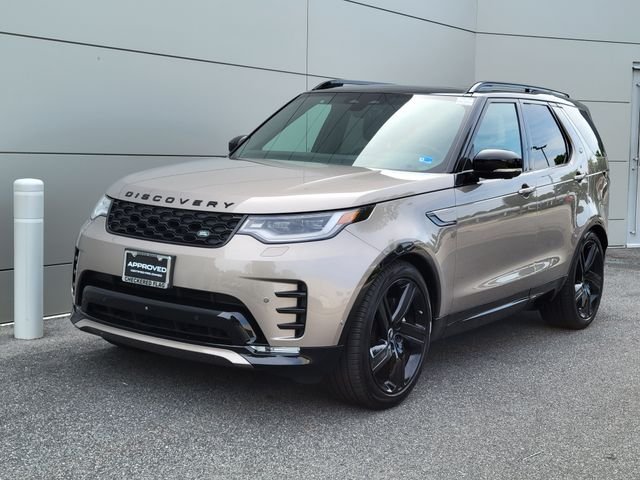 Used 2025 Bronze Land Rover Dynamic SE image 1