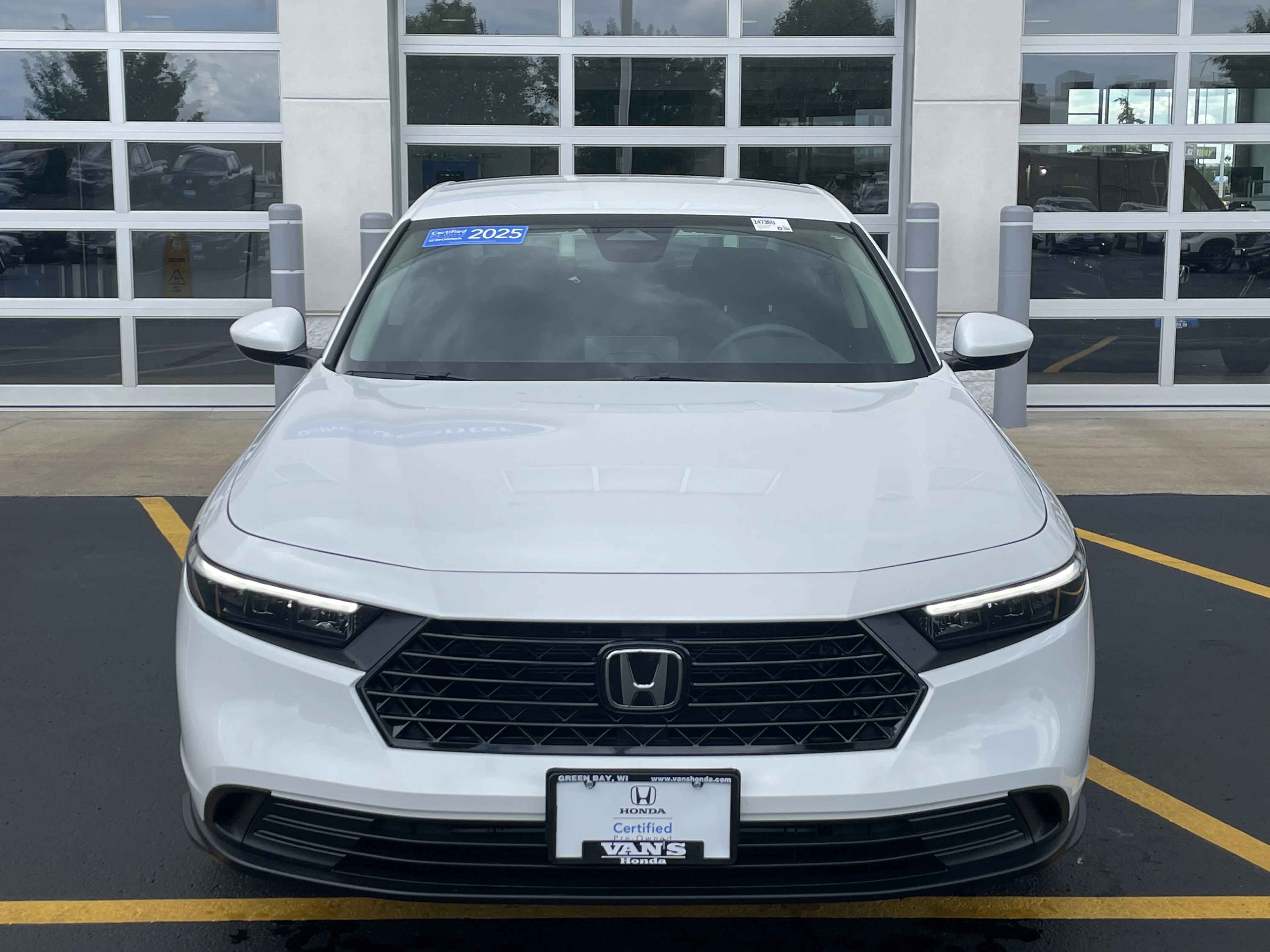 2025 Honda Accord LX - Photo 31
