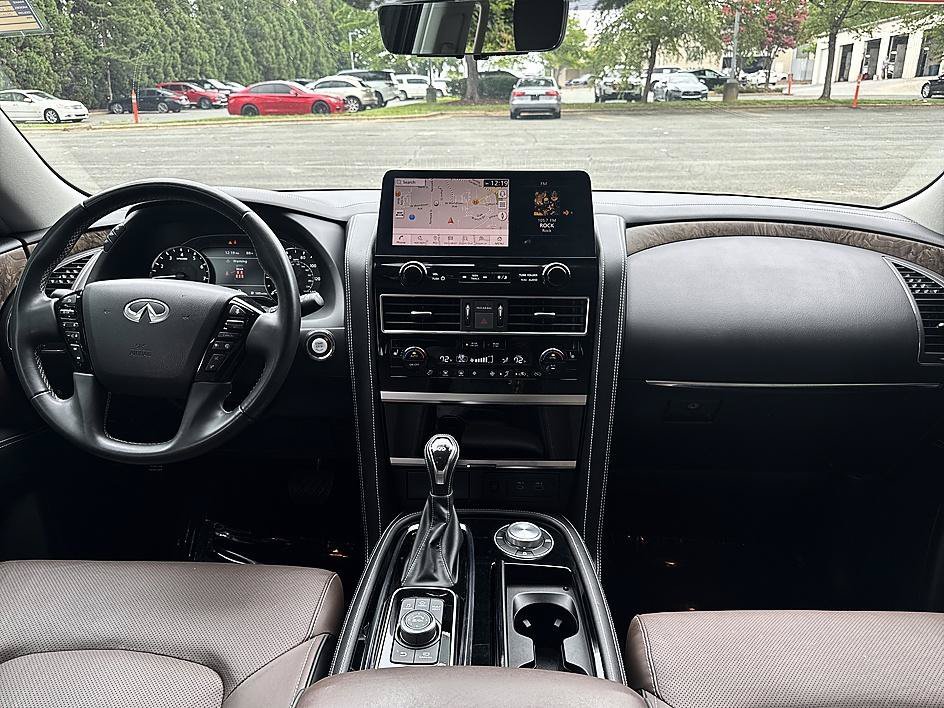 Used 2023 Black Obsidian INFINITI PREMIUM SELECT image 19
