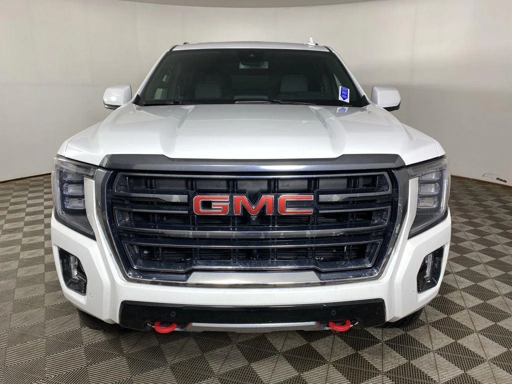 Used 2023 Summit White GMC 4WD AT4 image 26