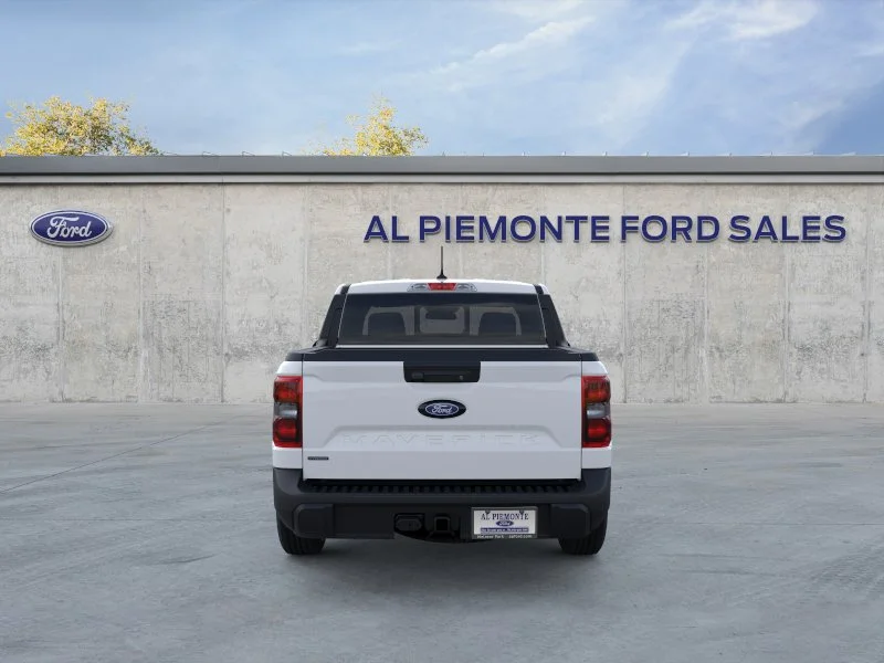 New 2026 Oxford White Ford Lariat® image 5