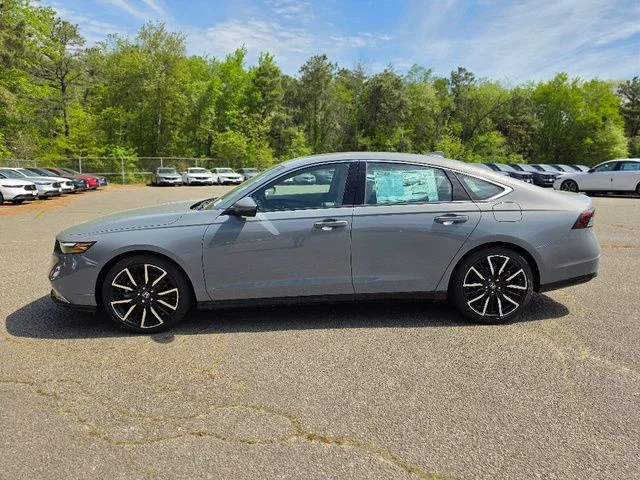 New 2026 Urban Gray Pearl Honda Touring image 3
