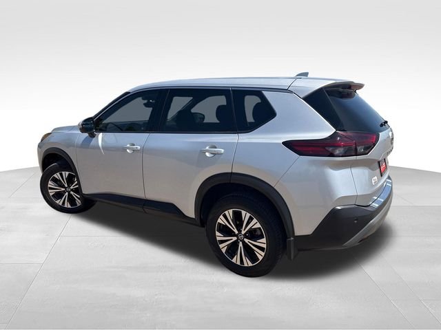Used 2021 Silver Nissan SV image 6