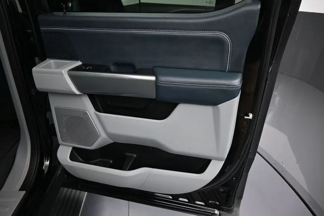 Used 2023 Black Ford Limited image 12